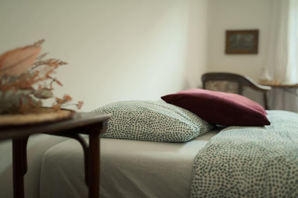 Artisan & Old-timey 2 Bedrooms Apartment Prague